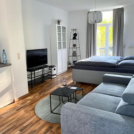 Zentrale Ferienwohnung Mit Balkon In Aachen Exterior photo