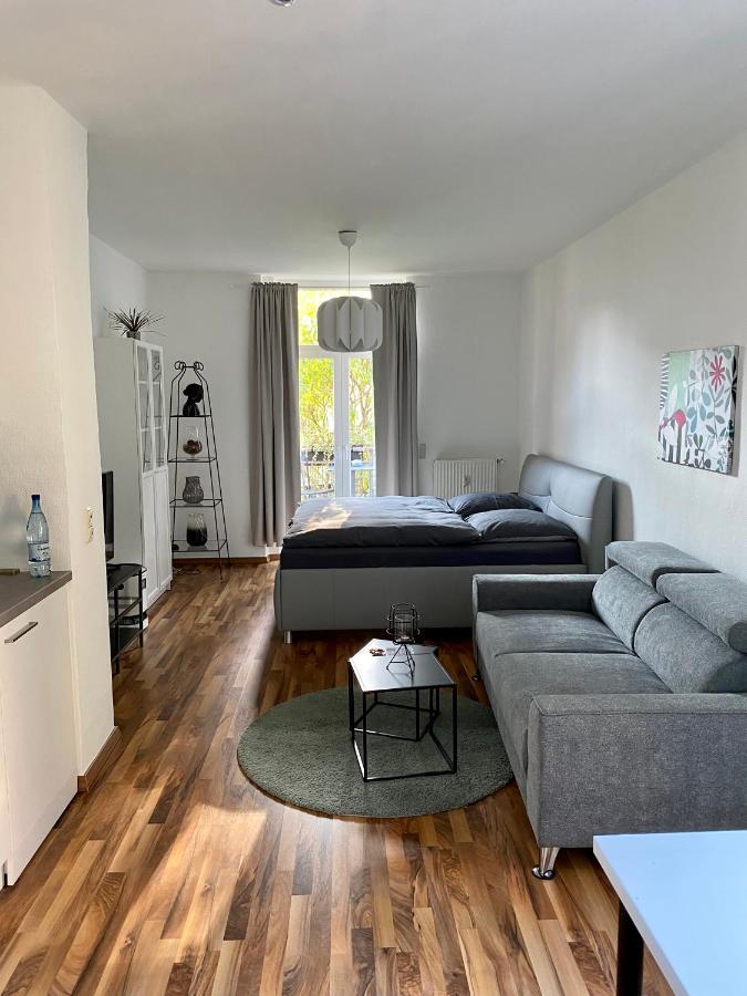 Zentrale Ferienwohnung Mit Balkon In Aachen Exterior photo