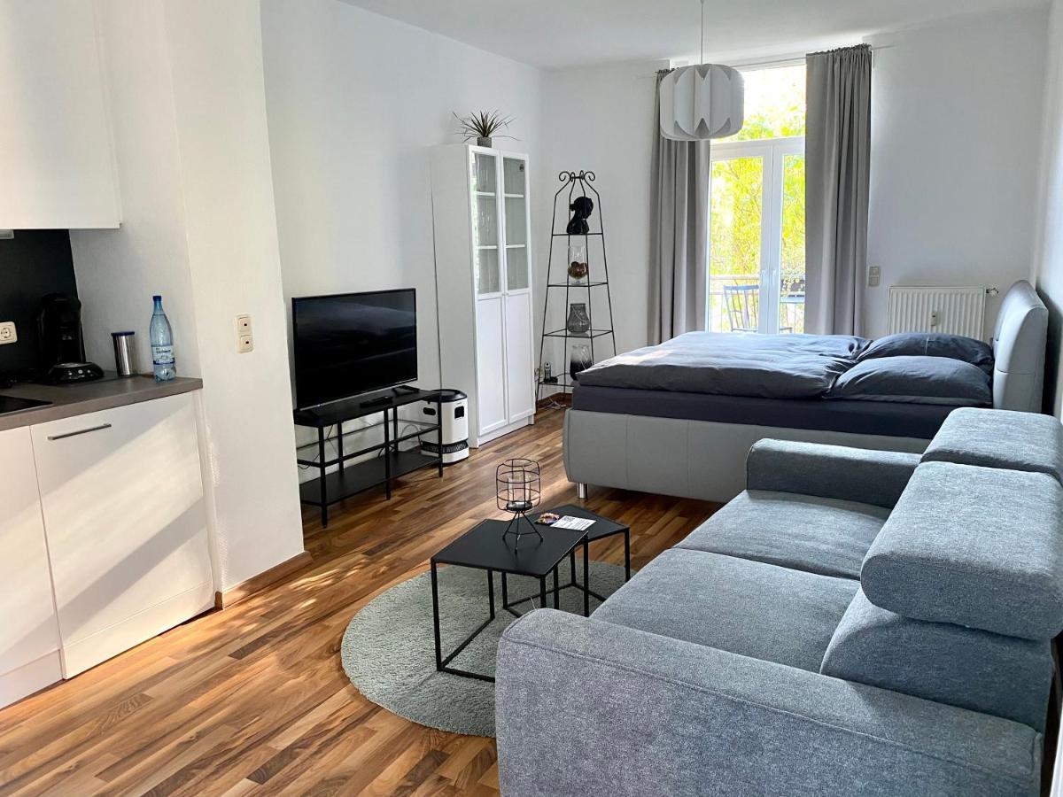 Zentrale Ferienwohnung Mit Balkon In Aachen Exterior photo